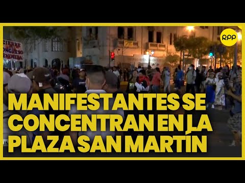 Manifestación en Lima: PNP lanza bombas lacrimógenas en Plaza San Martín