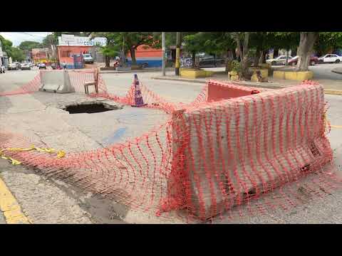 Enorme hoyo pone en peligro la vida de quienes transitan frente al mercado San Pablo de Tegucigalpa