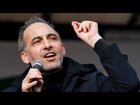 Européennes : Raphaël Glucksmann se lance officiellement en campagne près de Toulouse