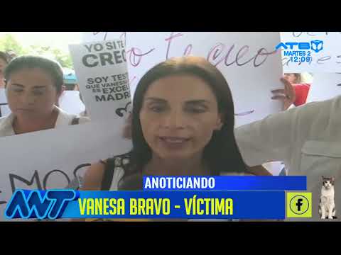 Familiares y amigos respaldan a Vanessa Bravo en protesta contra la violencia de género