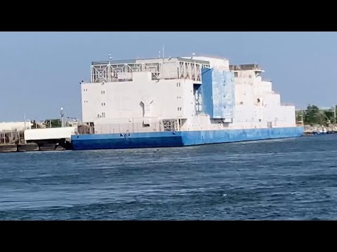 NYC temporary jail boat to close after decades