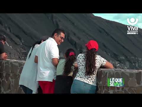 Familias nicaragüenses disfrutan de la maravilla natural de El Parque Nacional Volcán Masaya