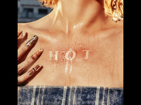 LE SSERAFIM (르세라핌) 'HOT (English ver.) (feat. JADE)' [Extended Ver.]