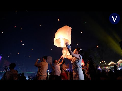 Miles de linternas volantes en China para celebrar un festival