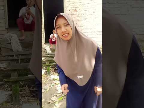 jatuh ke sungai gara2 bocil #funny #comedy #shorts