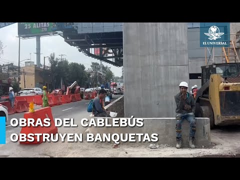 Peatones sortean paso de automóviles por obras del Cablebús Línea 3