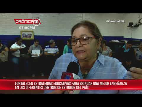 Ministra de Educación en Nicaragua visita colegio en Ciudad Sandino