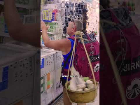 Toužimáci na tržišti | Asia Express