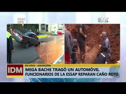 Mega bache tragó un automóvil en Asunción