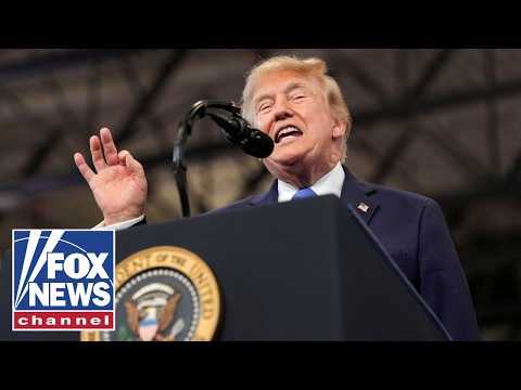 ライブ：トランプ氏、ナッソー郡警察アカデミー・センターで演説