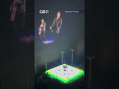 Bono leads Alexei Navalny chants at U2 concert in Las Vegas