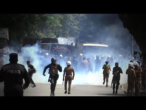 Presidente de Sri Lanka huye y declaran Estado de Emergencia