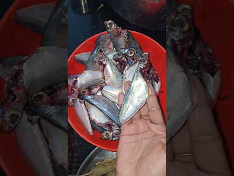 Amma call chesi lunch ki pilichindi food ento thelusa? ☺️ #lunchtime #surprise #foodlover #ytshorts