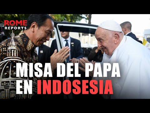 Miles de fieles participan en la misa de Francisco en Indonesia