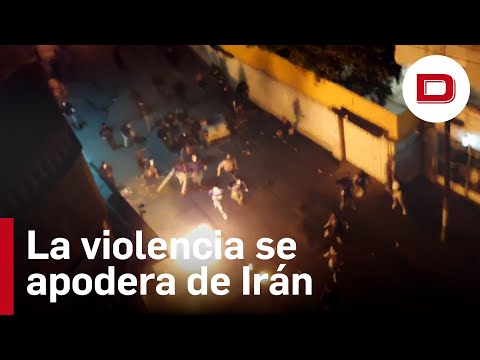 Mueren 12 personas en una noche violenta en Irán