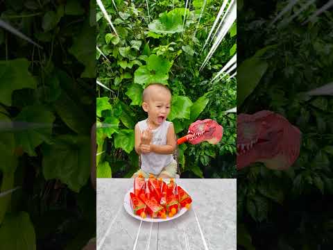 cute baby and dinosaur! p41 🦖🤣👶