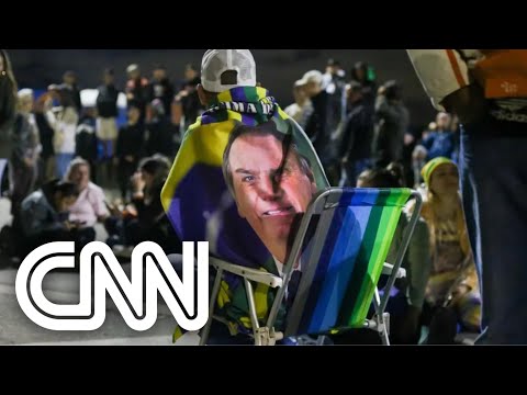 Bolsonaristas fazem ato na Avenida Paulista | CNN Primetime
