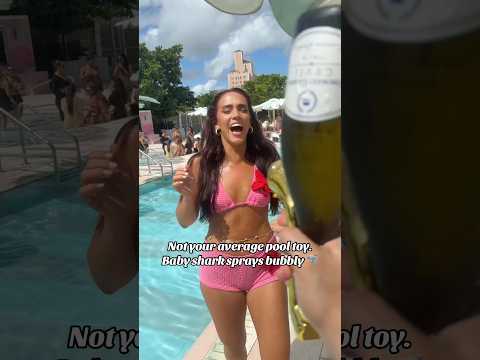 Feeding mermaids like royalty..bubbly, beach bodies & best vibes 💦 #PoolPartyMiami #girlstrips