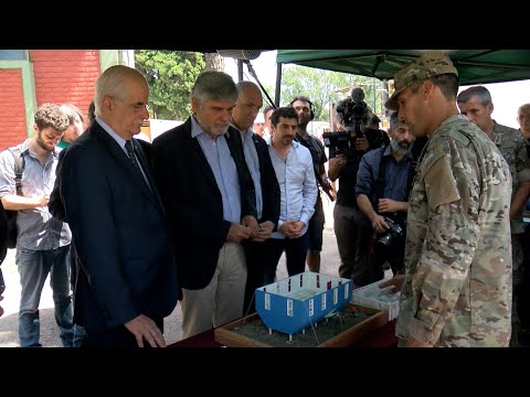 Argentina presentó los laboratorios que construirá en tres de sus bases antárticas