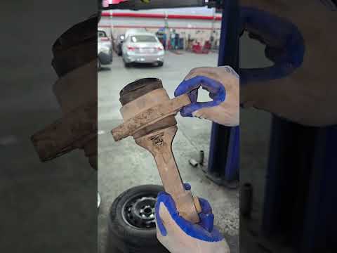 Broken Transmission <strong>Mount</strong> 🚗💥