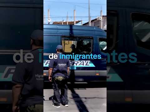 Milei impulsa operativos contra migrantes en Argentina #shorts