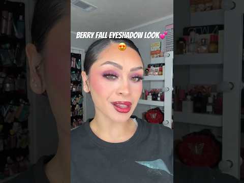 Such a cute collection. Obsessed with this glam 😍✨ #makeuptutorial #makeupvideos #fyp #lillylashes