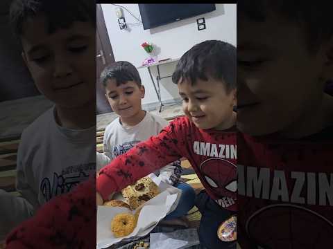 آدم وغيث اختارو فطاير😋🥐#هبوش #فاميلي #آدم #بلال #haboshfamily