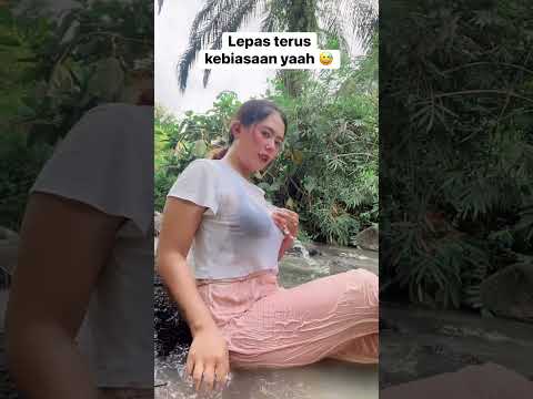 #mandisungai #shortsfeed #shorts #viral #cute #waterfall #humor #outfit #funny #comedy #vlog