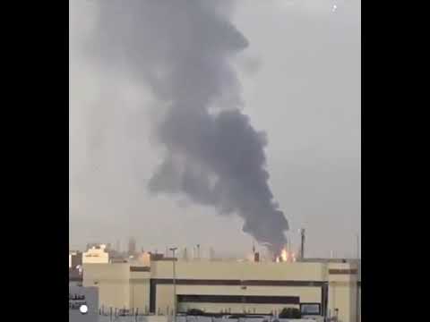 اندلاع حريق بسبب استهداف العدوان الإيراني لمنشأة في المعامير ووقوع أضرار مادية بالبحرين