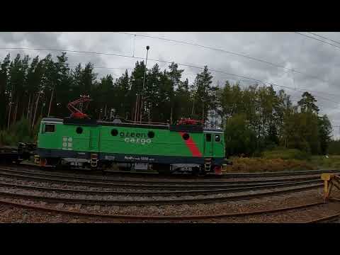 Green Cargo Rc4P 1319 och X40 vid Klämma