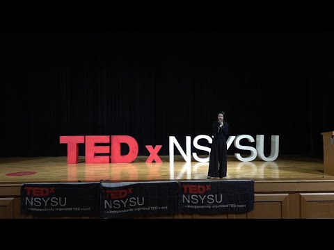 用世界的語言說出我們的故事 | Kristine Liu | TEDxNSYSU