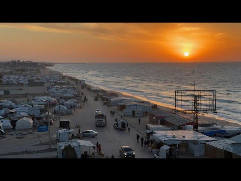 Sun sets in central Gaza Strip on New Year’s Eve | AFP