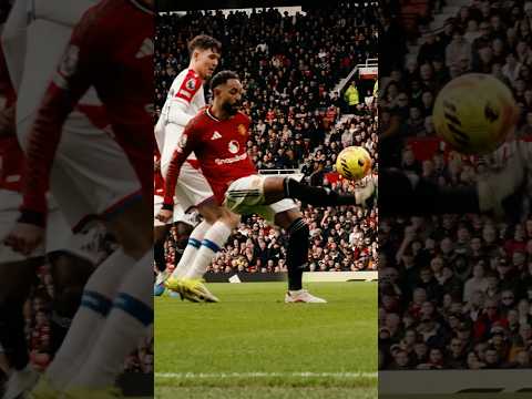 Captivating Cunha Close Control 👌