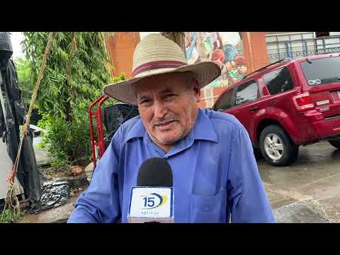 Marcelino Sorto, dejó la agricultura para vender frijol en Santa Rosa de Lima, La Unión
