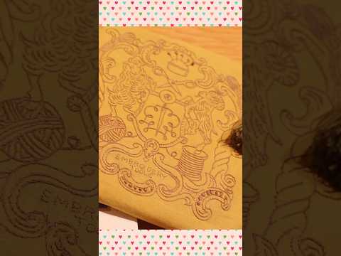 樋口愉美子さんの新刊「あたらしい1色刺繍」より「手芸道具のエンブレム」を刺繍しました♪#embroidery #刺繍 #ハンドメイド #handembroidery #樋口愉美子 #shorts