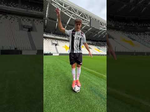 Insane touch 😮‍💨 | #skills #juventus #football