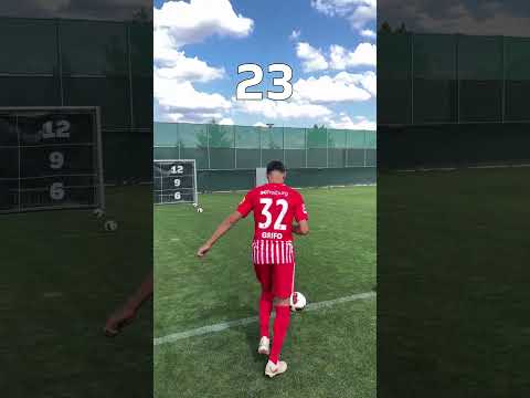 Vincenzo Grifo DESTROYS the 41 to 0 Challenge 😱😮‍💨