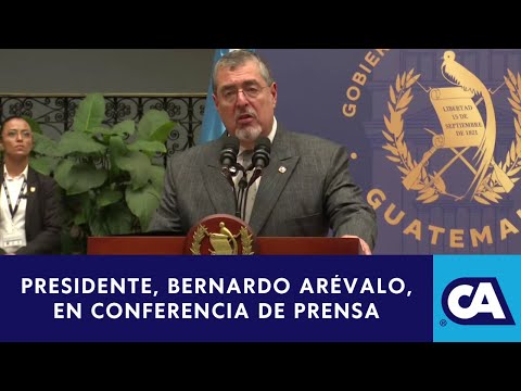 Conferencia de prensa por el presidente, Bernardo Arévalo