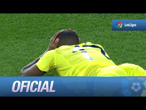 Cabezazo de Bakambu que sale por encima de porterÃ­a