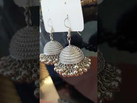 "कानों की ज्वेलरी में नया ट्रेंड!"#कान_की_ज्वेलरी #ज्वेलरी_ट्रेंड्स #ईयररिंग्स