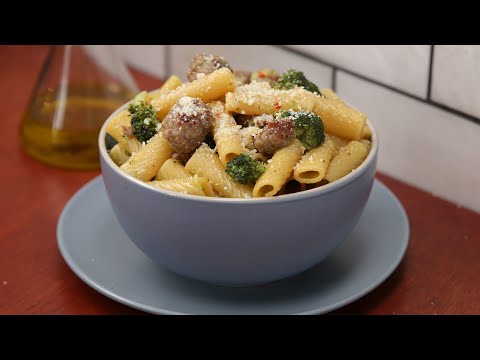 One-Pot Spicy Sausage And Broccoli Pasta ? Tasty