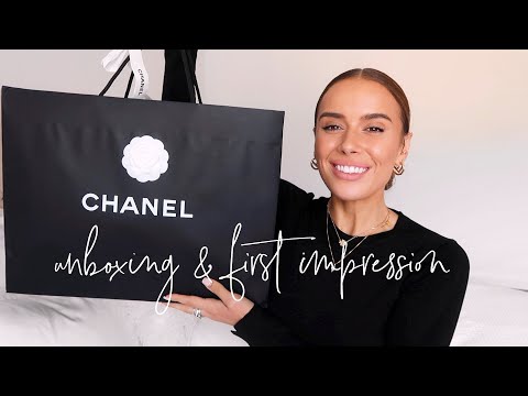 Video: CHANEL UNBOXING + FIRST IMPRESSION REVIEW | Suzie Bonaldi