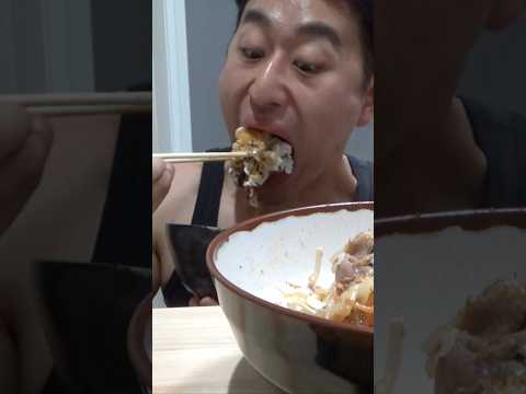 労働後のカルビ丼と豚丼
