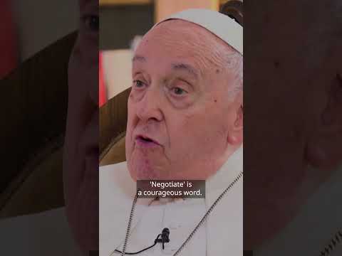 Pope Francis encourages Ukraine to negotiate with Russia | DW News