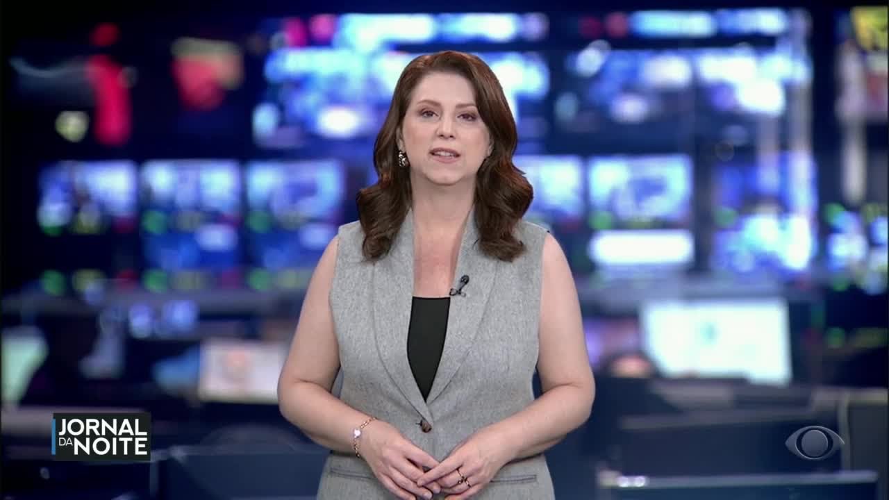Ações sobem em dia de operações
