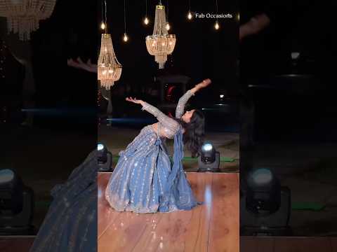 Bride Steals <strong>the</strong> Show With Her Sangeet Dance | <strong>Wedding</strong> Dance | Lehenga | Bride Dance | Dance Choreo