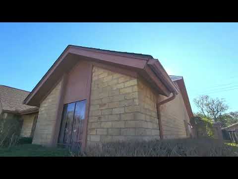 Exterior wood Replace and Repair gutters Fixed ➕️ painting project .