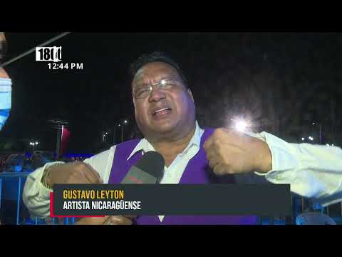 Gustavo Leytón pone a bailar a la población en el Puerto Salvador Allende - Nicaragua