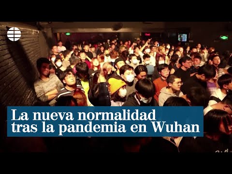 Noches de fiestas y conciertos, la nueva normalidad tras la pandemia en Wuhan