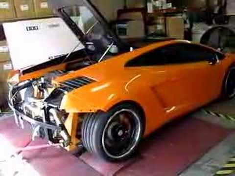 Lamborghini Gallardo With Custom Exhaust